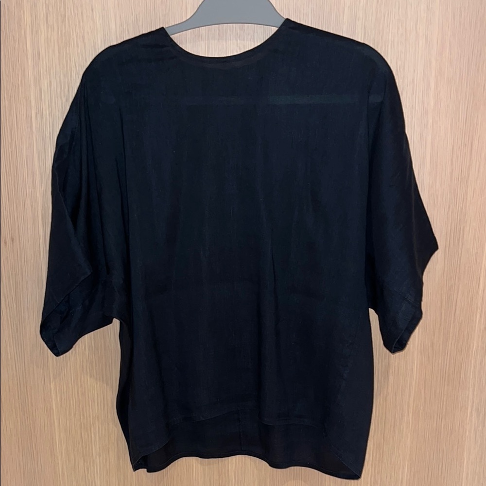 Muji Black Top